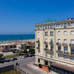 https://hotel-president-viareggio.it-tuscanyhotel.com